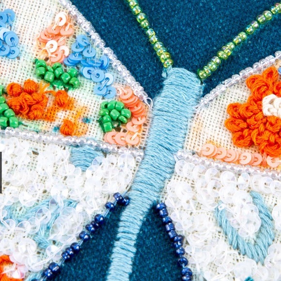 🦋 Butterfly ‘Believe’ Embroidery, Bead, and Sequin Embellished Zip Pouch - NWT - Picture 3 of 7